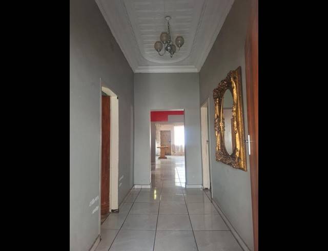 4 BEDROOM HOUSE FOR SALE IN KENILWORTH